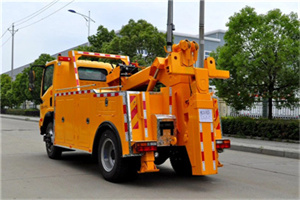 中区高速路拖车费